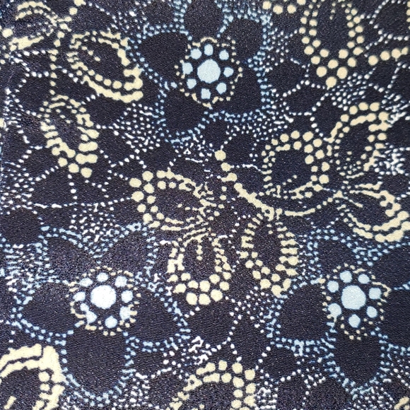 Katie Lee Navy Blue Skirt - Picture 2 of 2